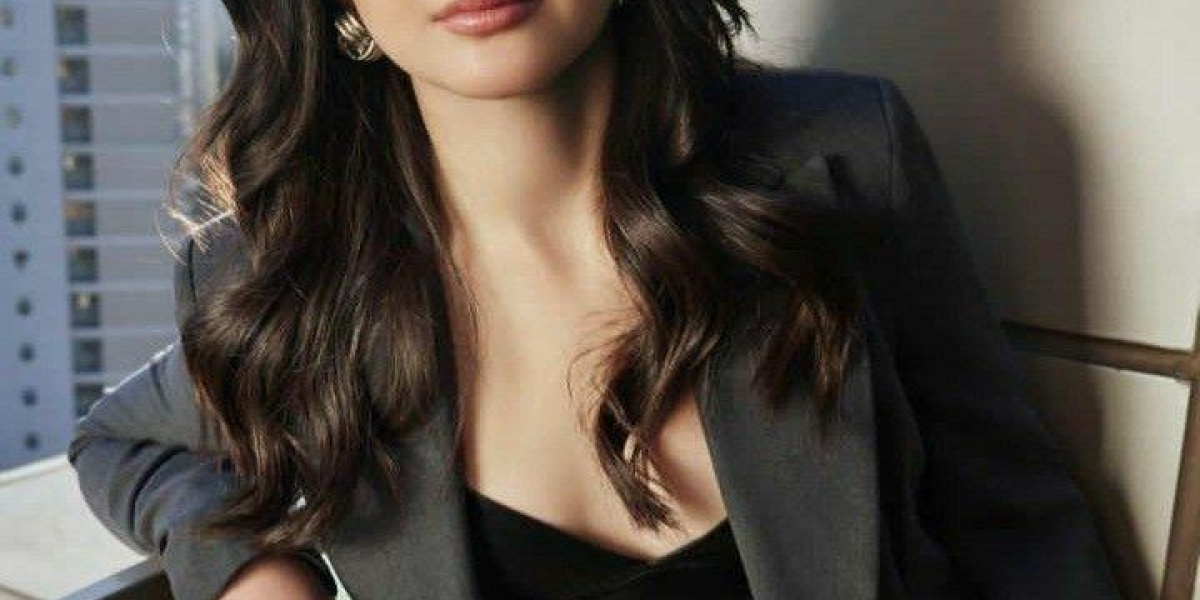 What To Look For Delhi Escorts & Call Girls in Delhi?
